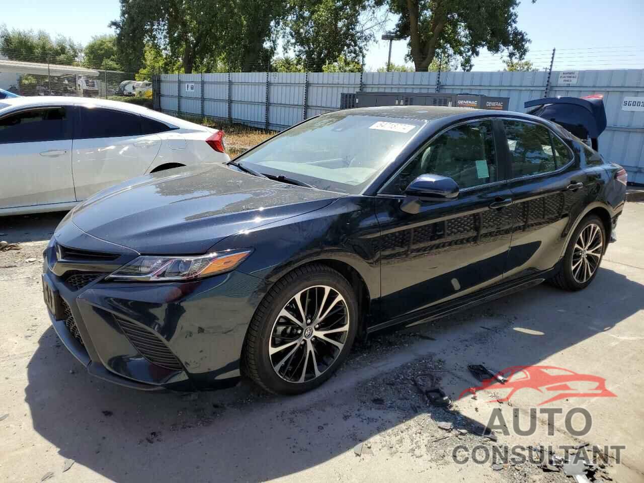TOYOTA CAMRY 2020 - 4T1G11AK1LU900853