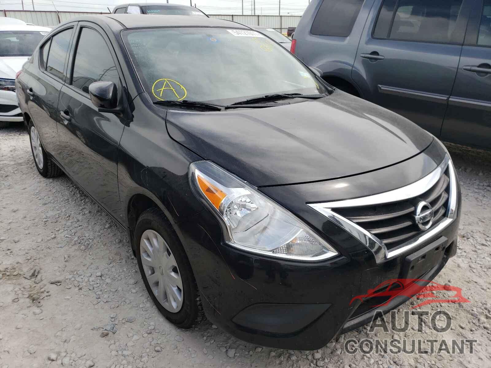 NISSAN VERSA 2017 - 3N1CN7APXHL828657