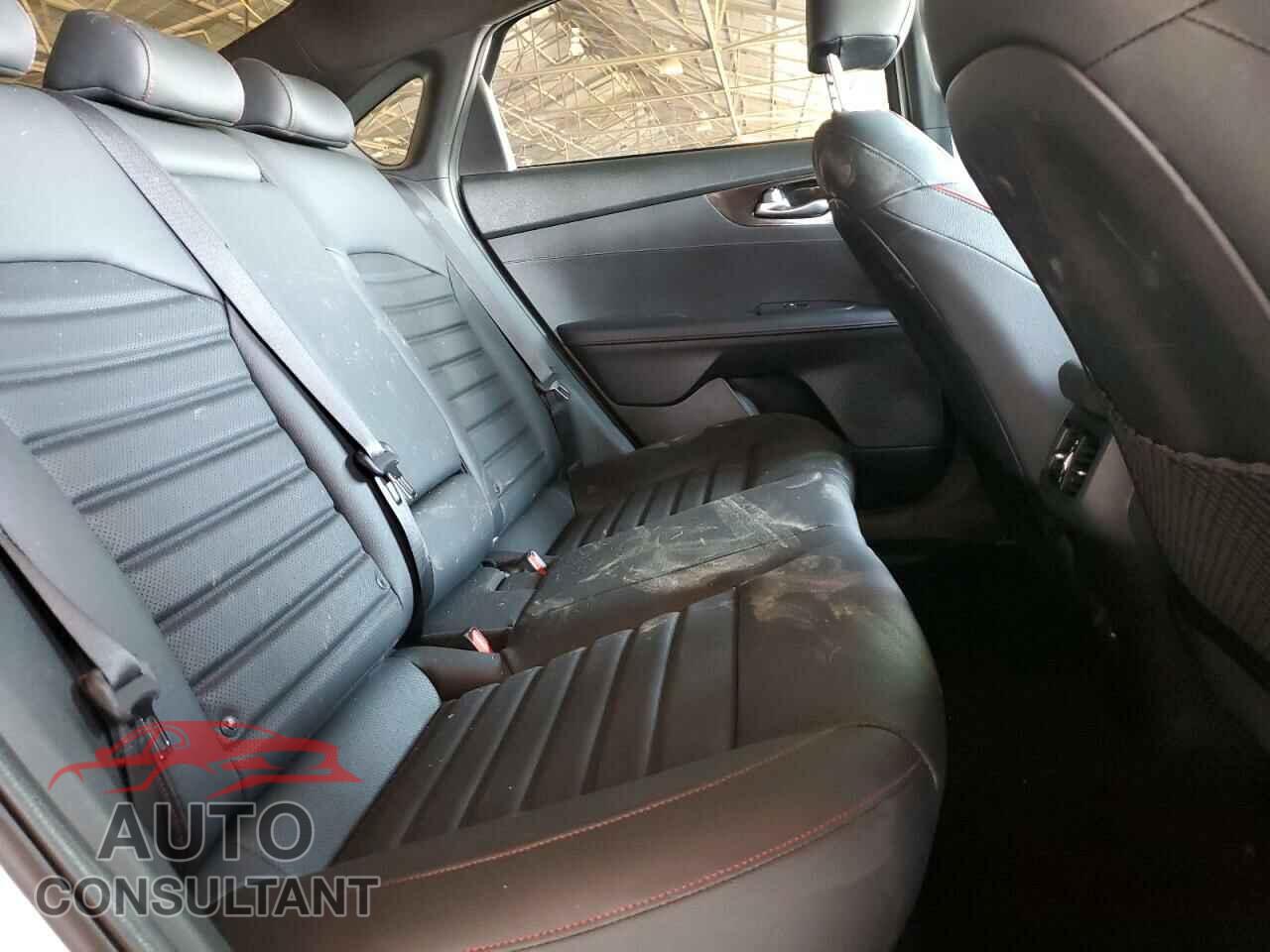 KIA FORTE 2024 - 3KPF44AC4RE694002