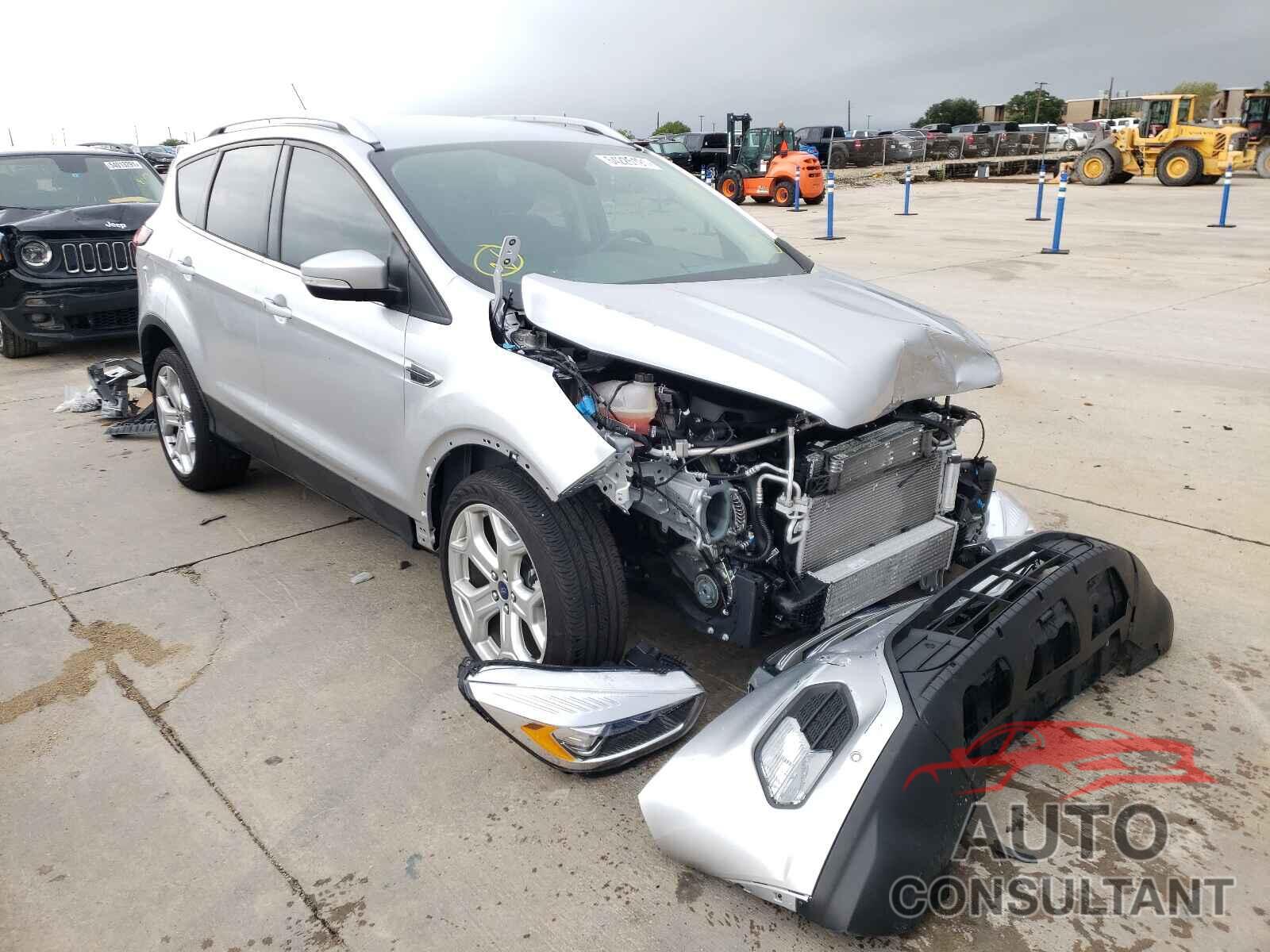 FORD ESCAPE 2019 - 1FMCU0J90KUB56724