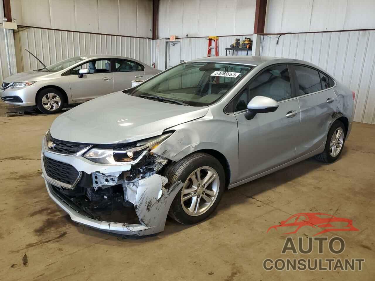 CHEVROLET CRUZE 2018 - 1G1BE5SM5J7140893