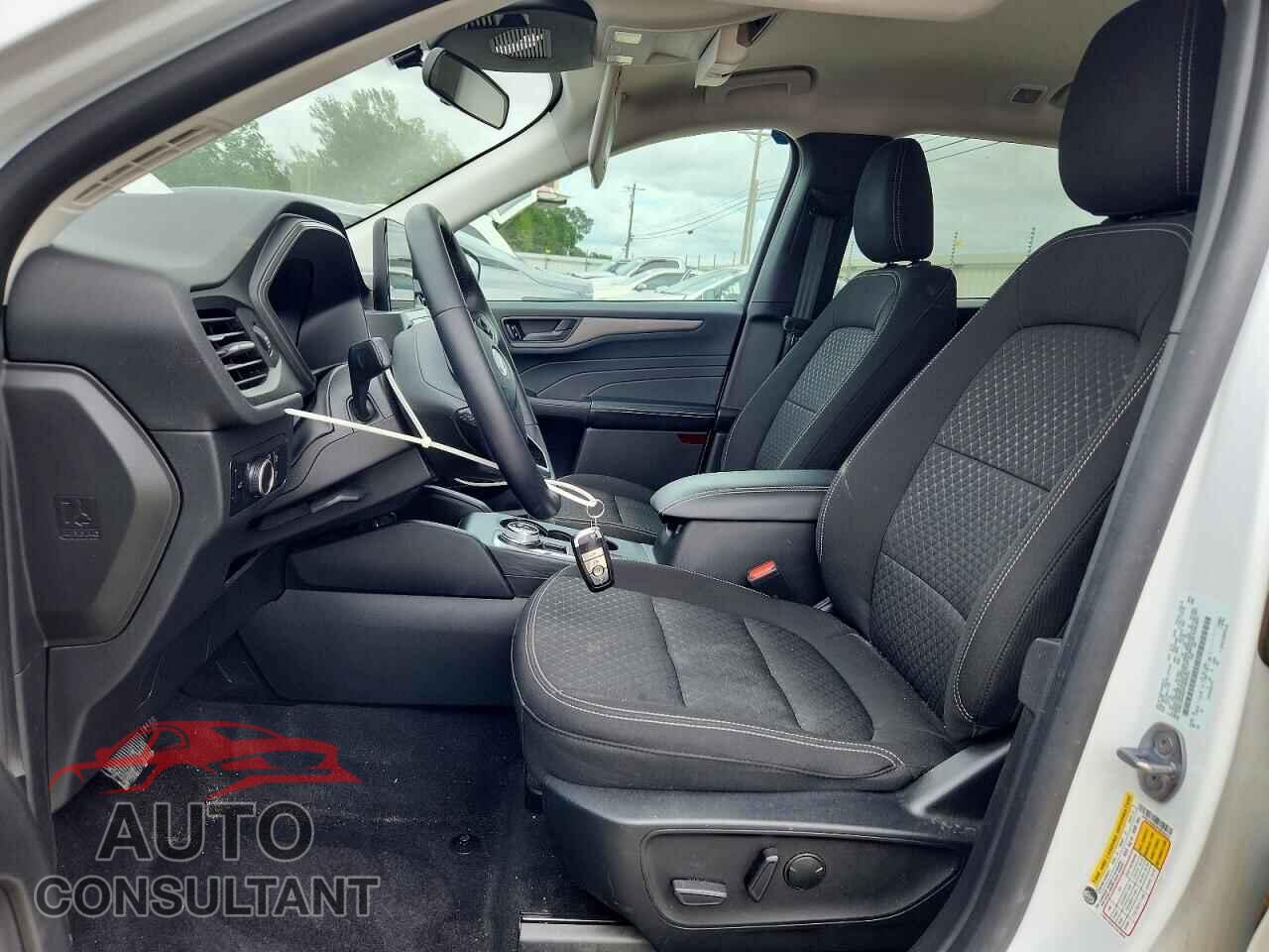 FORD ESCAPE 2023 - 1FMCU0GN2PUB38222