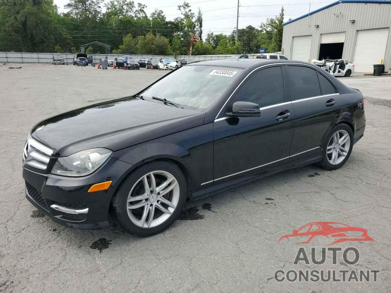 MERCEDES-BENZ C-CLASS 2013 - WDDGF4HBXDR269348