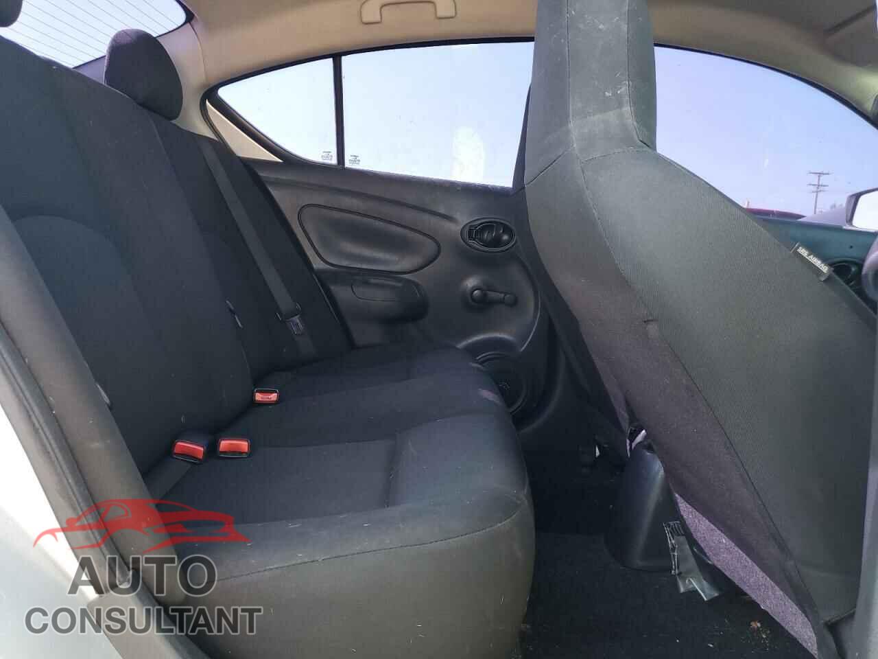 NISSAN VERSA 2017 - 3N1CN7AP3HL802031