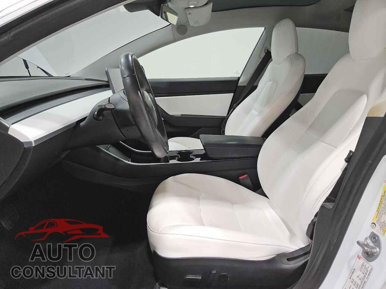 TESLA MODEL 3 2018 - 5YJ3E1EB1JF122447
