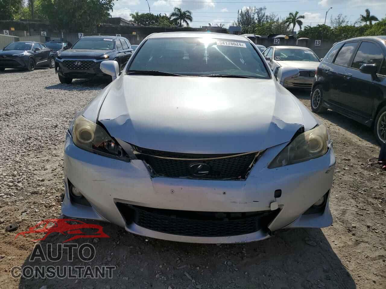 LEXUS IS 2011 - JTHBF5C26B5147350
