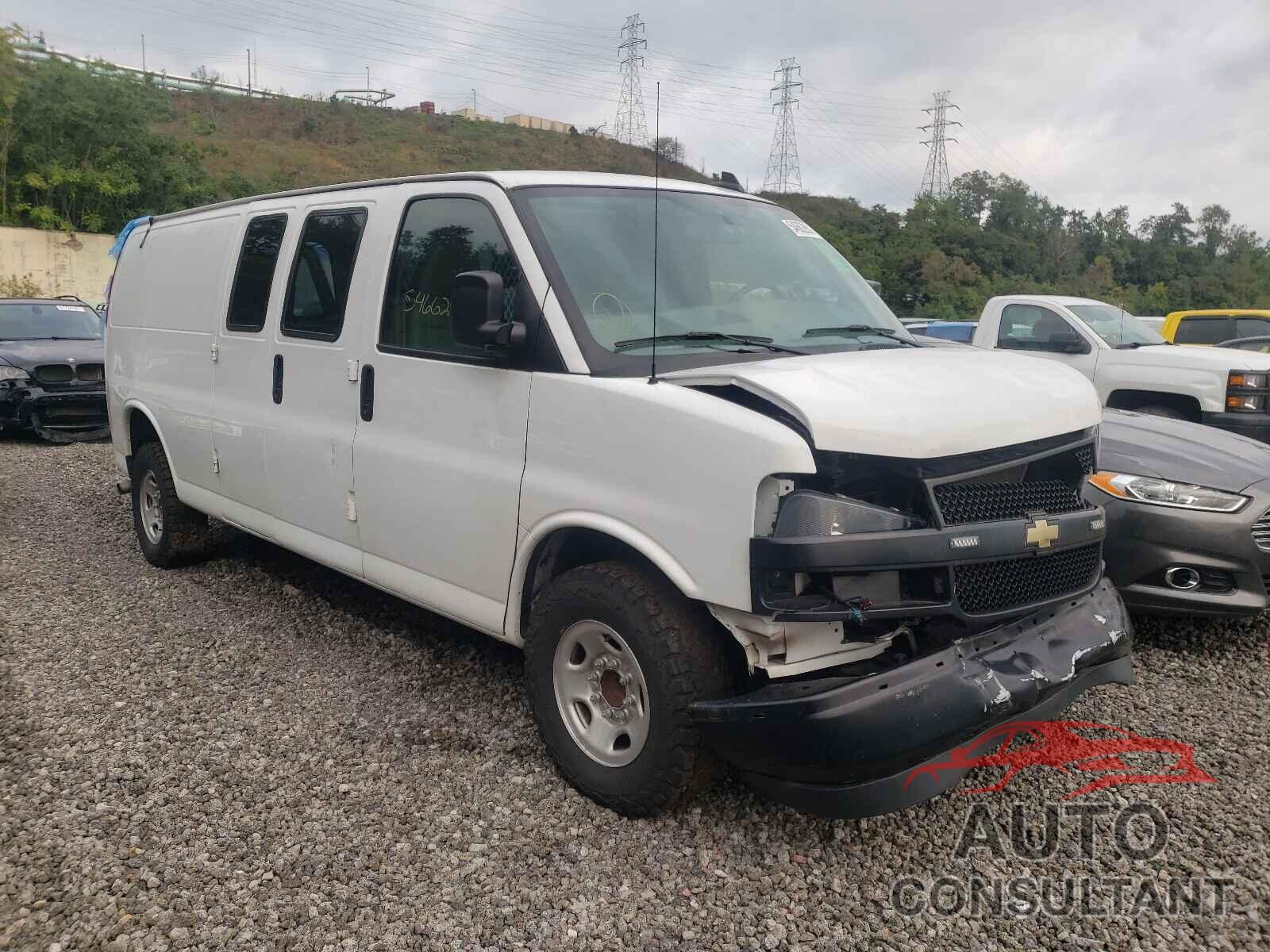 CHEVROLET EXPRESS 2018 - 1GCWGBFPXJ1323361