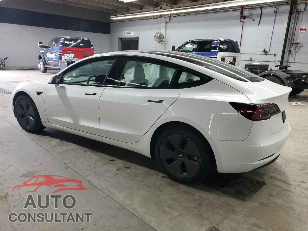 TESLA MODEL 3 2023 - 5YJ3E1EA0PF696960
