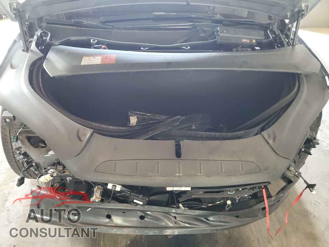 TESLA MODEL X 2016 - 5YJXCBE21GF020880