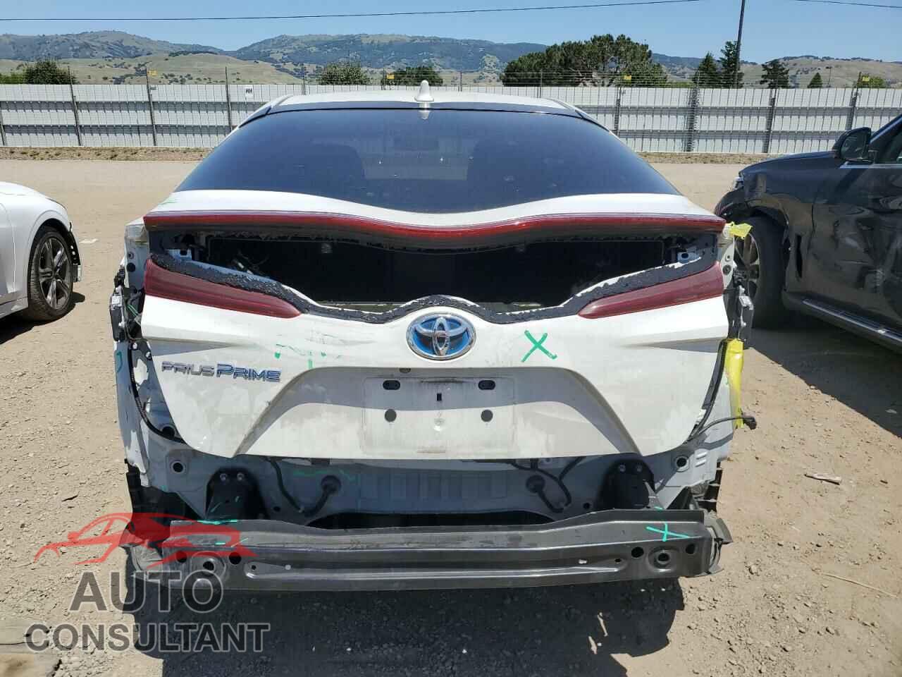 TOYOTA PRIUS 2017 - JTDKARFP2H3038466