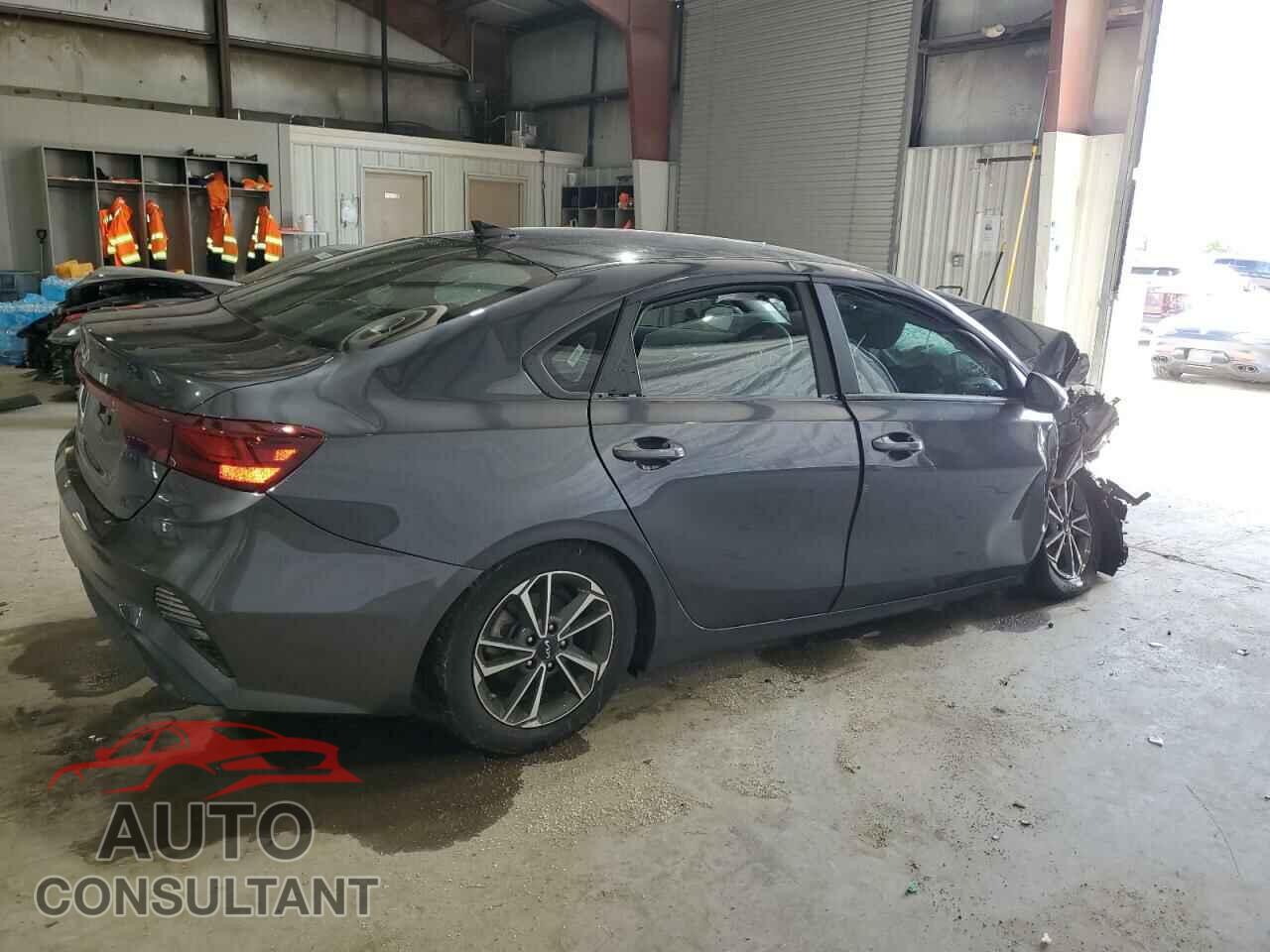 KIA FORTE 2023 - 3KPF24AD5PE601354
