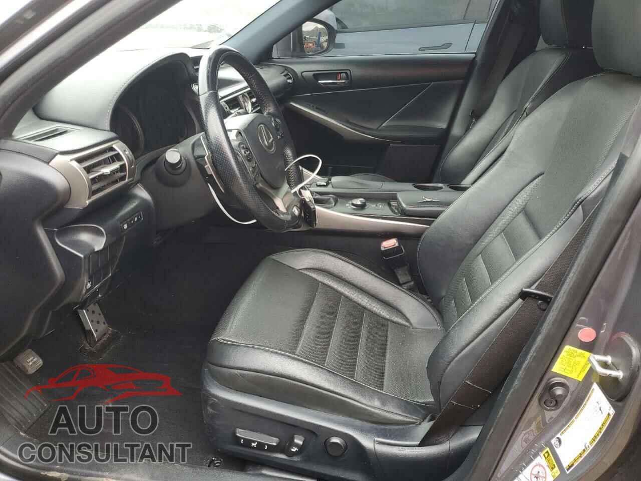 LEXUS IS 2015 - JTHBE1D22F5020630