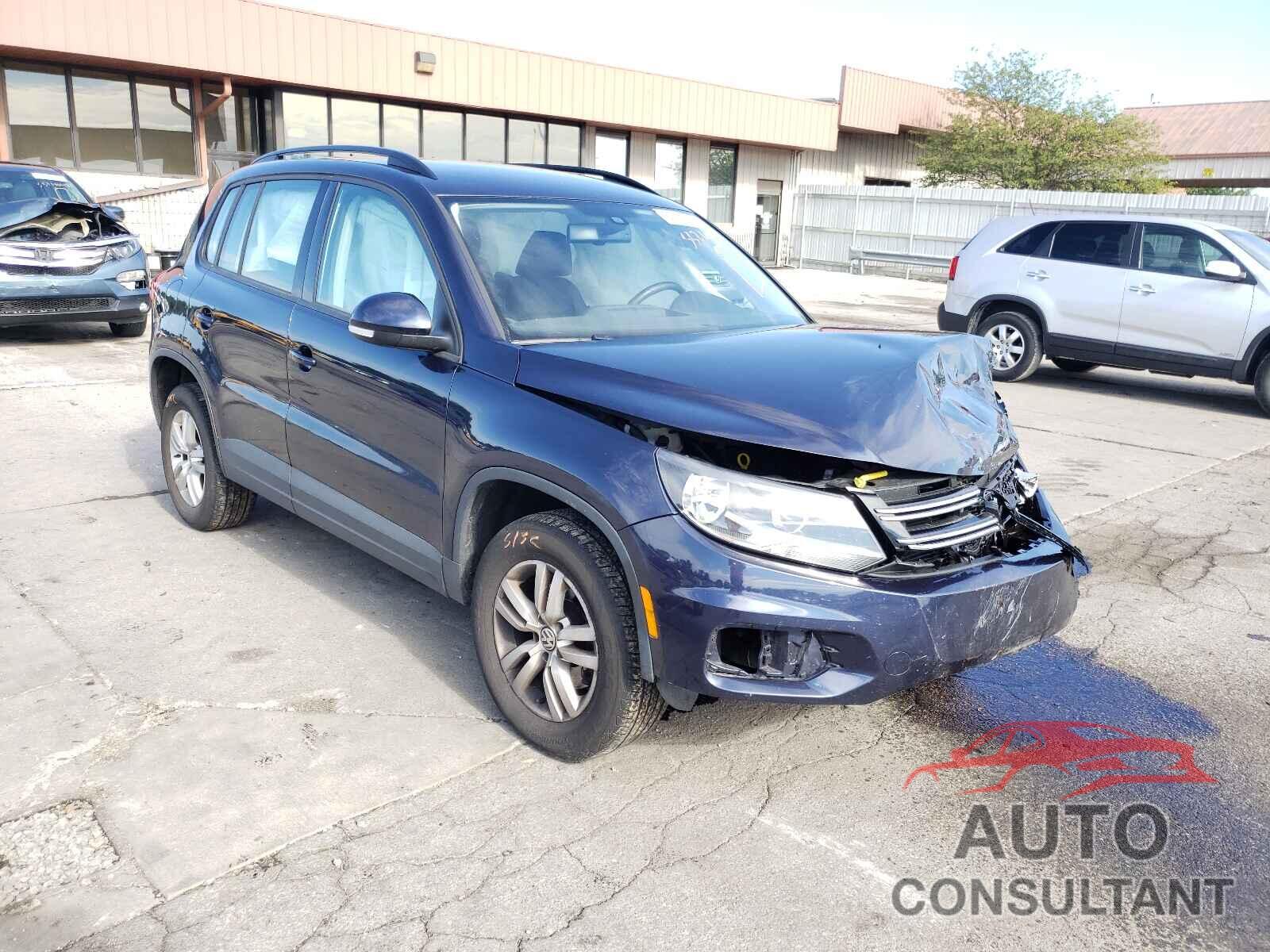 VOLKSWAGEN TIGUAN 2016 - WVGBV7AX1GW576701