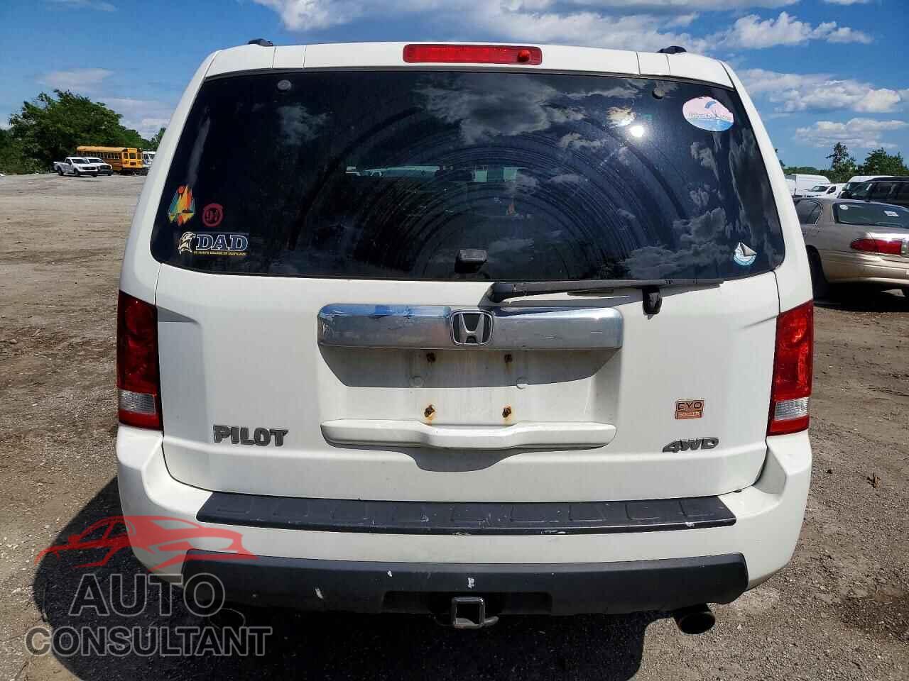 HONDA PILOT 2011 - 5FNYF4H4XBB088186