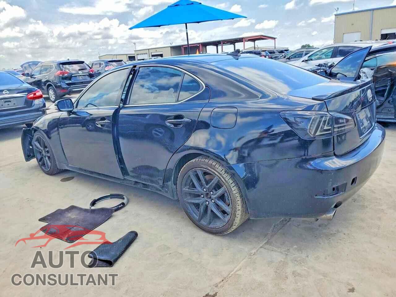 LEXUS IS 2011 - JTHBF5C27B5144599
