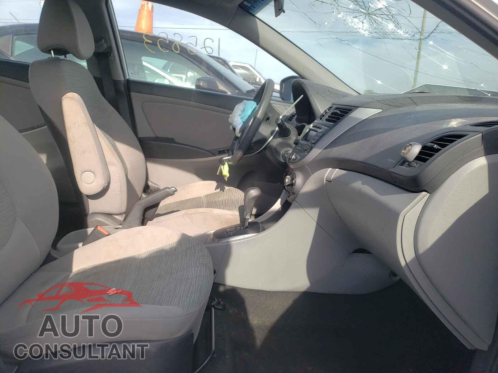 HYUNDAI ACCENT 2016 - KMHCT4AE7GU001067