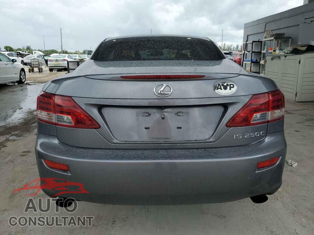 LEXUS IS 2013 - JTHFF2C20D2528955