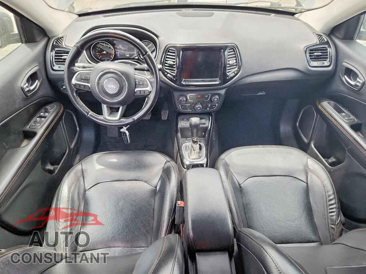 JEEP COMPASS 2020 - 3C4NJCCB4LT152825