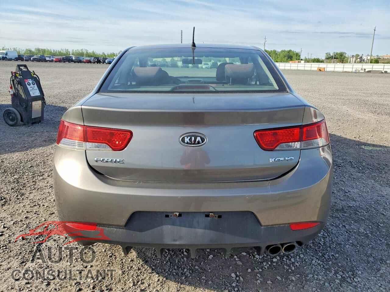 KIA FORTE 2010 - KNAFU6A27A5111549