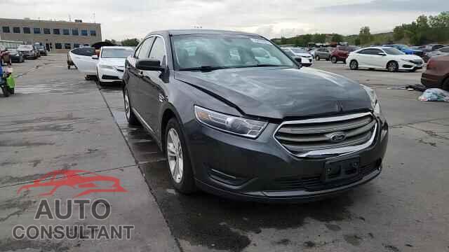 FORD TAURUS 2018 - 1FAHP2E88JG136335