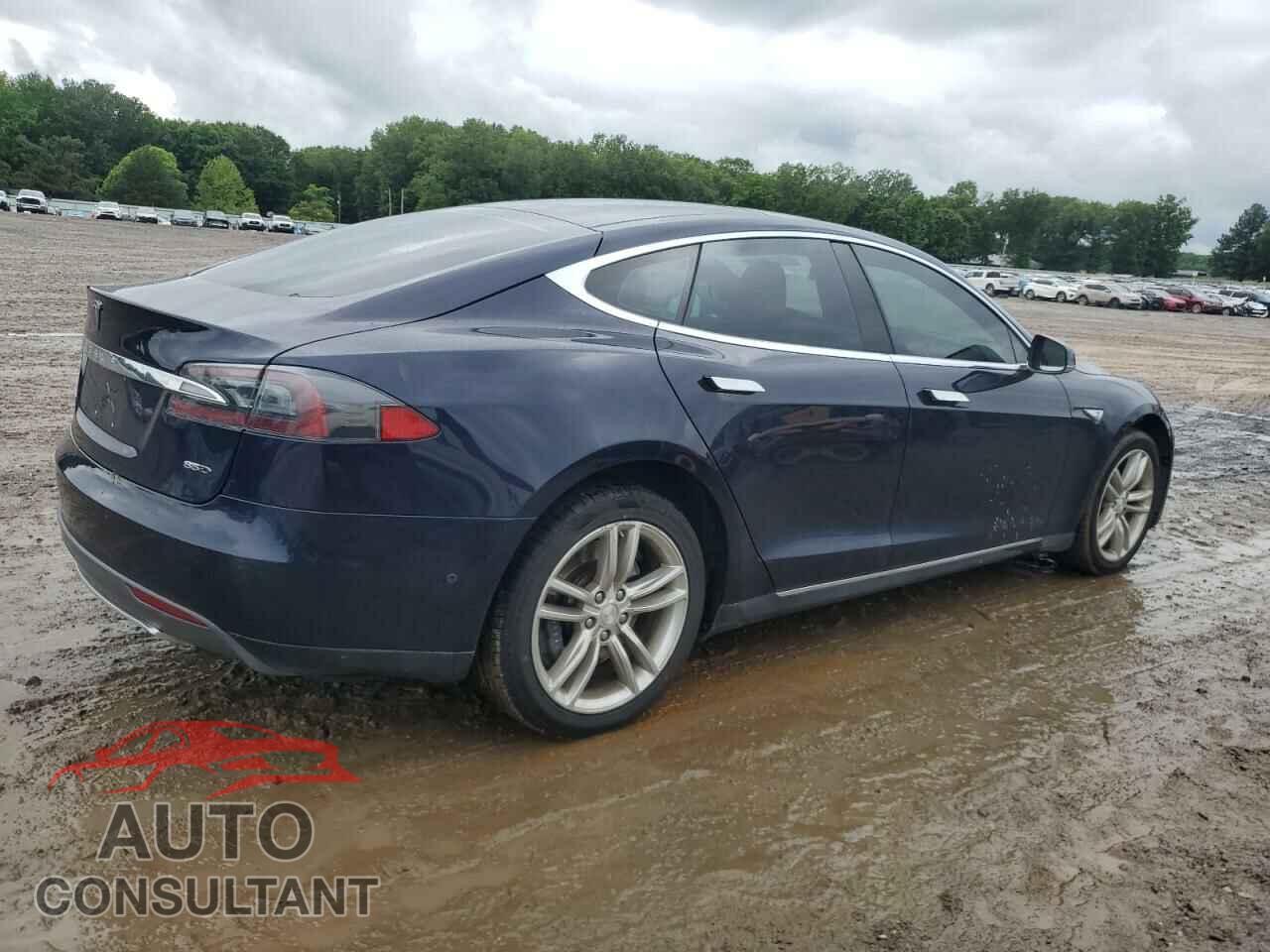 TESLA MODEL S 2015 - 5YJSA1H26FFP78668