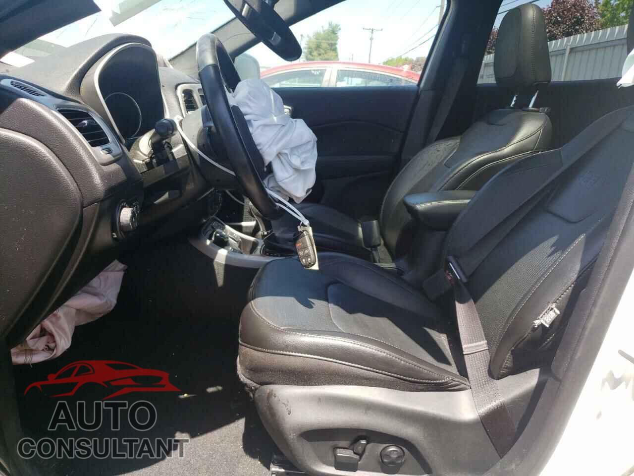 JEEP COMPASS 2020 - 3C4NJDCB0LT155484