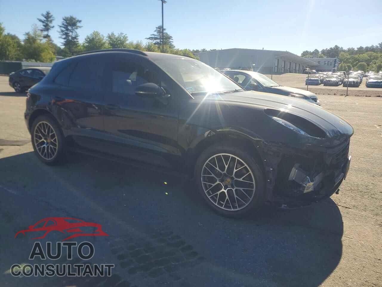 PORSCHE MACAN 2018 - WP1AA2A59JLB18473