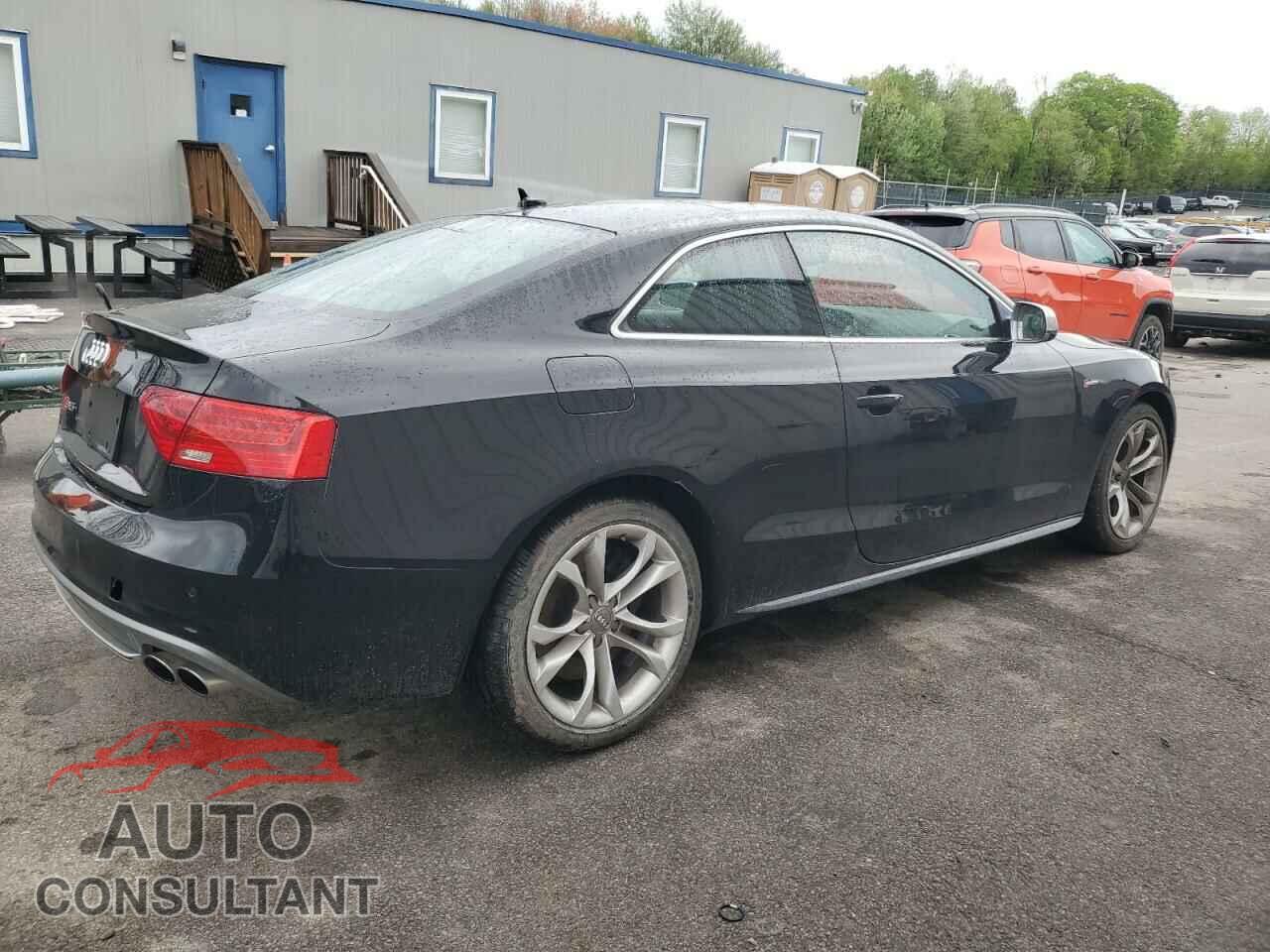 AUDI S5/RS5 2013 - WAUCGAFR8DA015377