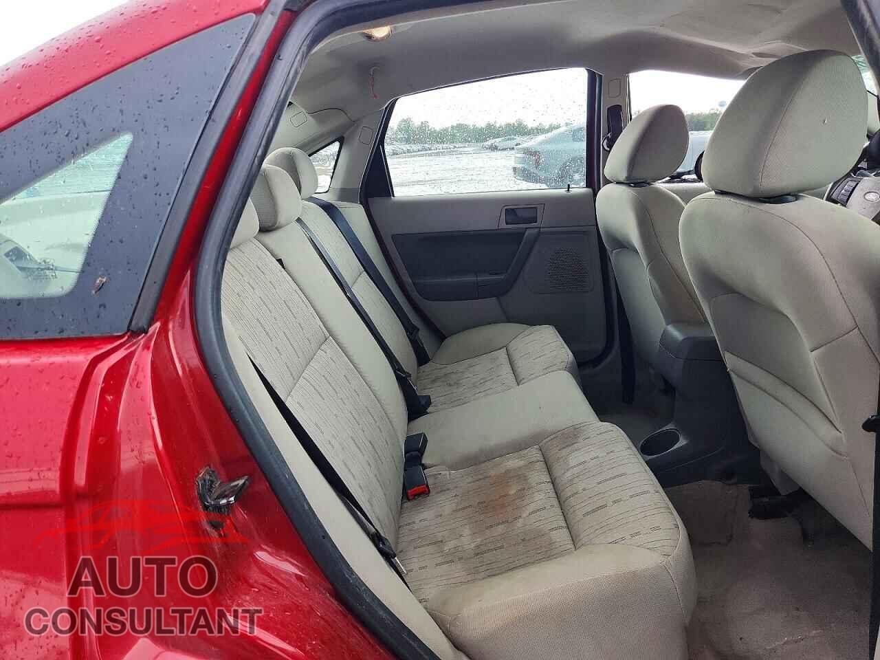 FORD FOCUS 2011 - 1FAHP3FN8BW156909