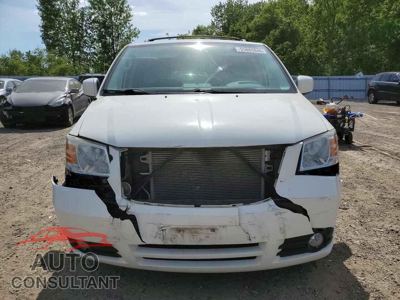 DODGE CARAVAN 2010 - 2D4RN4DE3AR356135