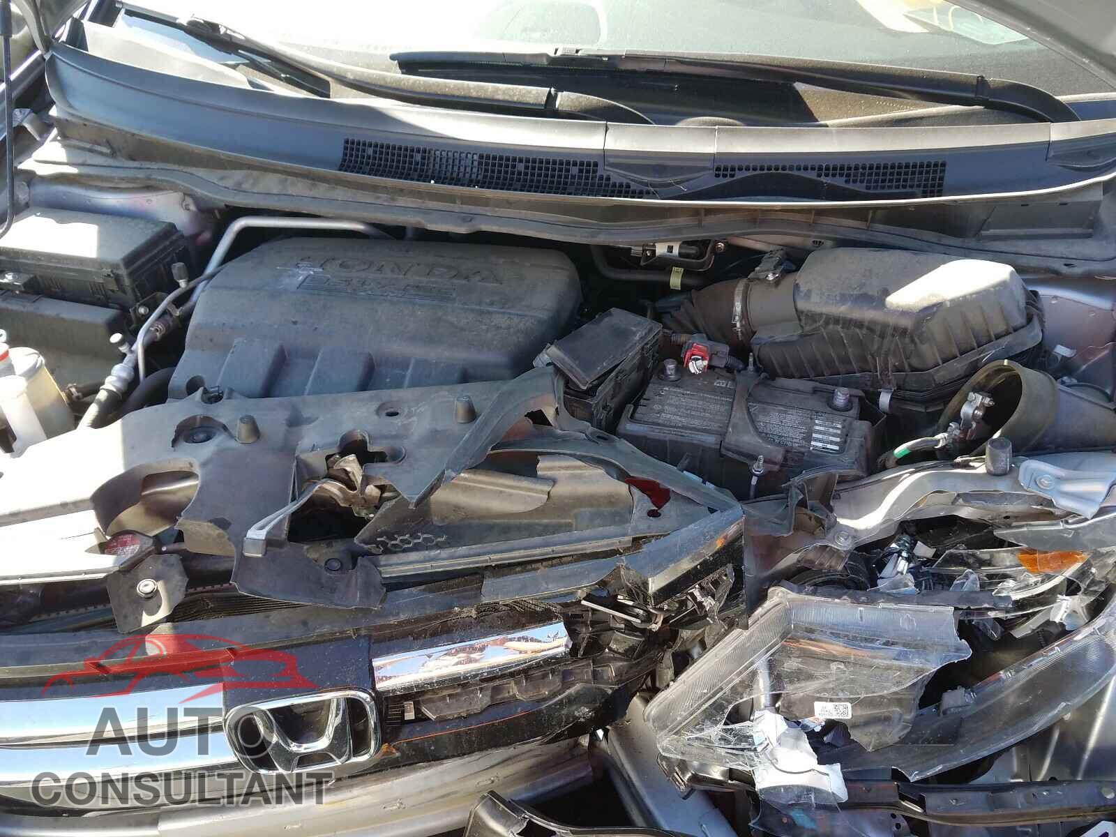 HONDA ODYSSEY 2017 - 5FNRL5H38HB021993