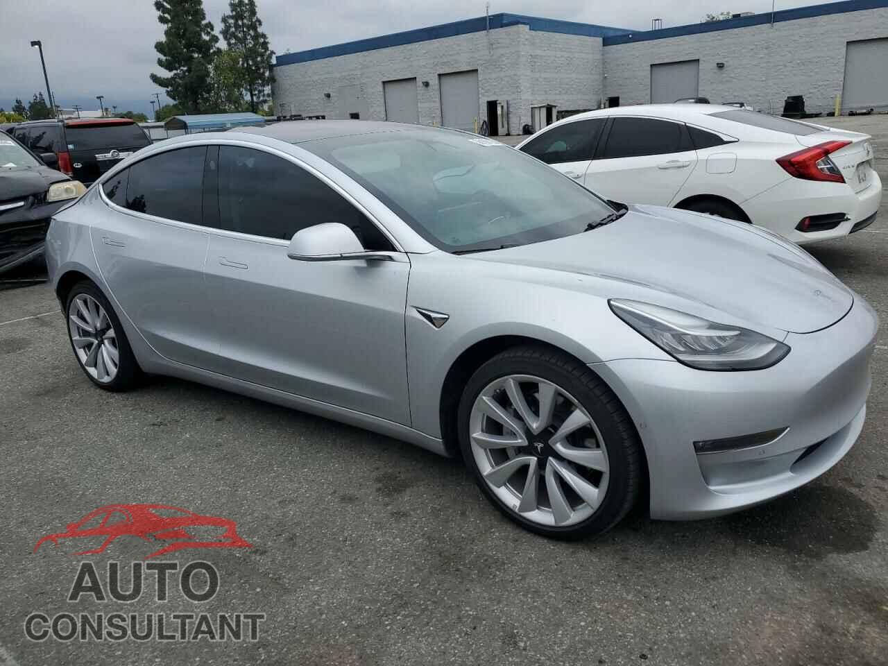 TESLA MODEL 3 2018 - 5YJ3E1EA4JF046746