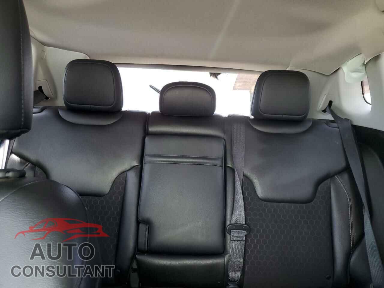 JEEP COMPASS 2018 - 3C4NJDBB5JT256454