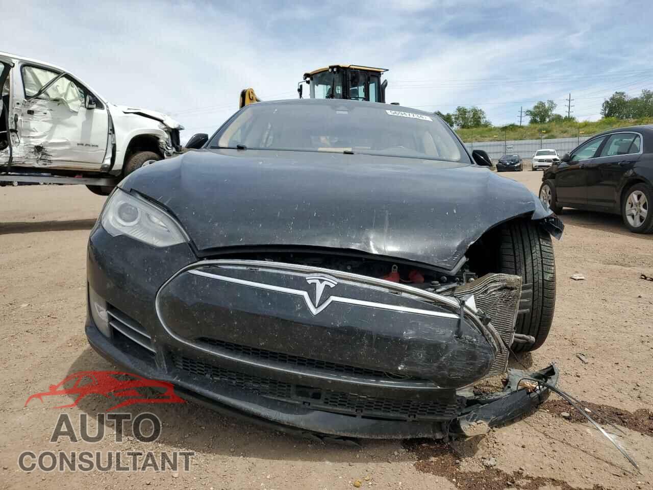 TESLA MODEL S 2015 - 5YJSA1H45FF083471