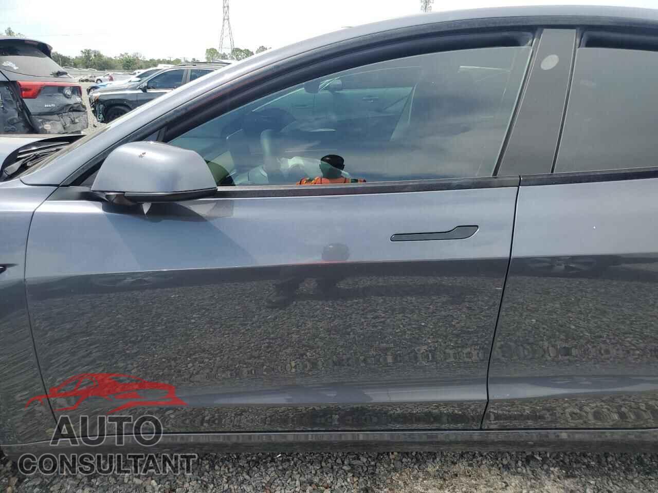 TESLA MODEL 3 2022 - 5YJ3E1EB7NF326529