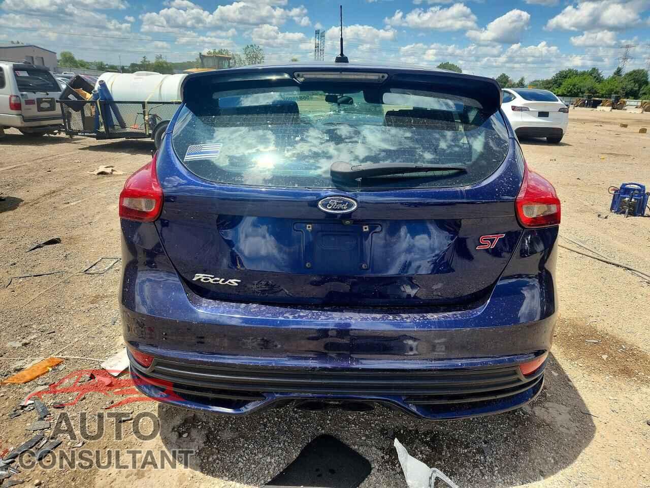 FORD FOCUS 2017 - 1FADP3L99HL348789