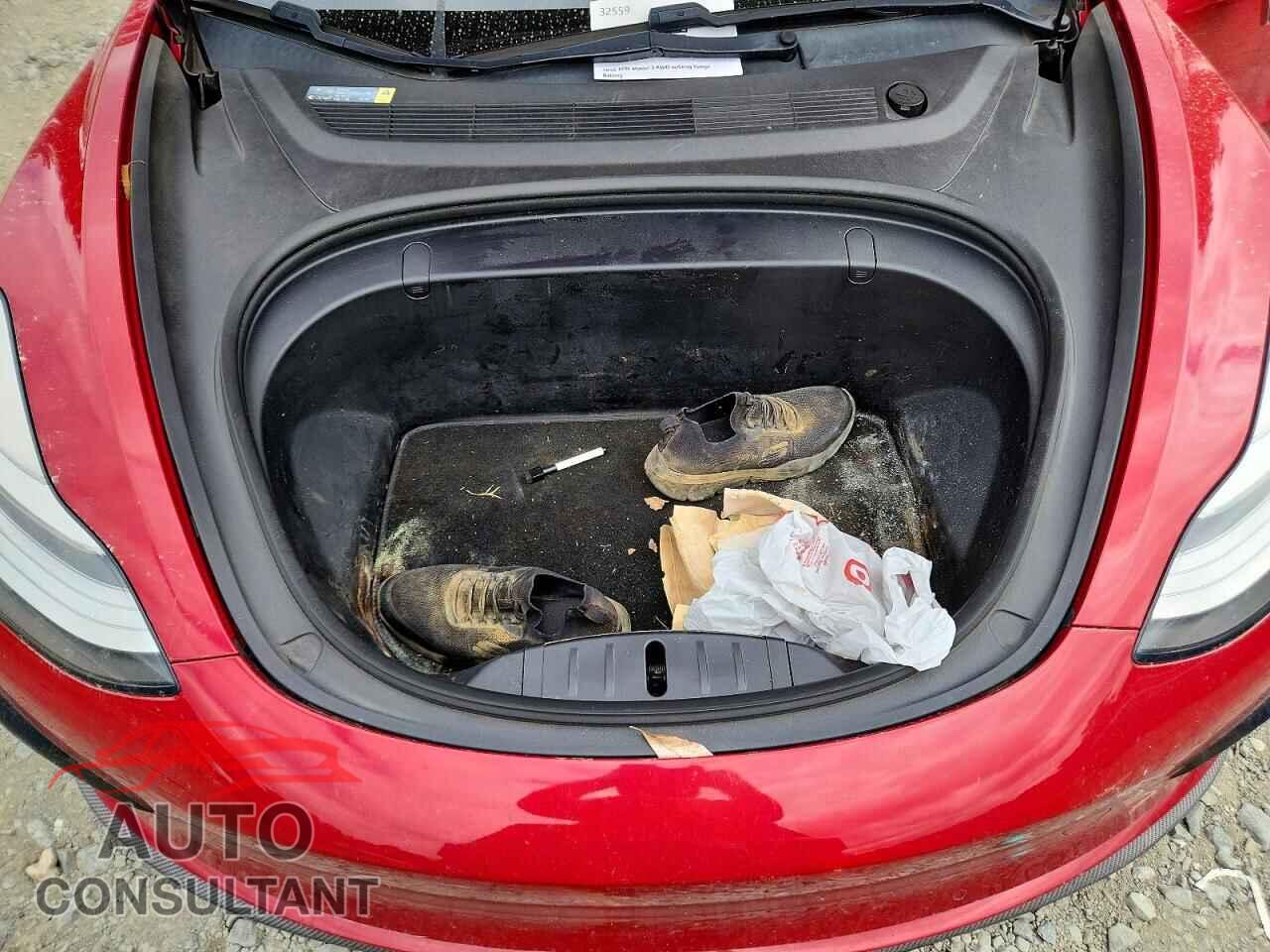 TESLA MODEL 3 2018 - 5YJ3E1EA0JF031161