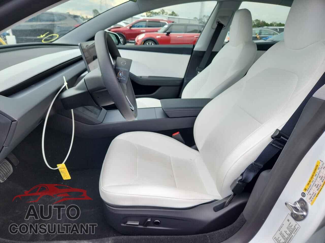 TESLA MODEL 3 2025 - 5YJ3E1EAXSF047126