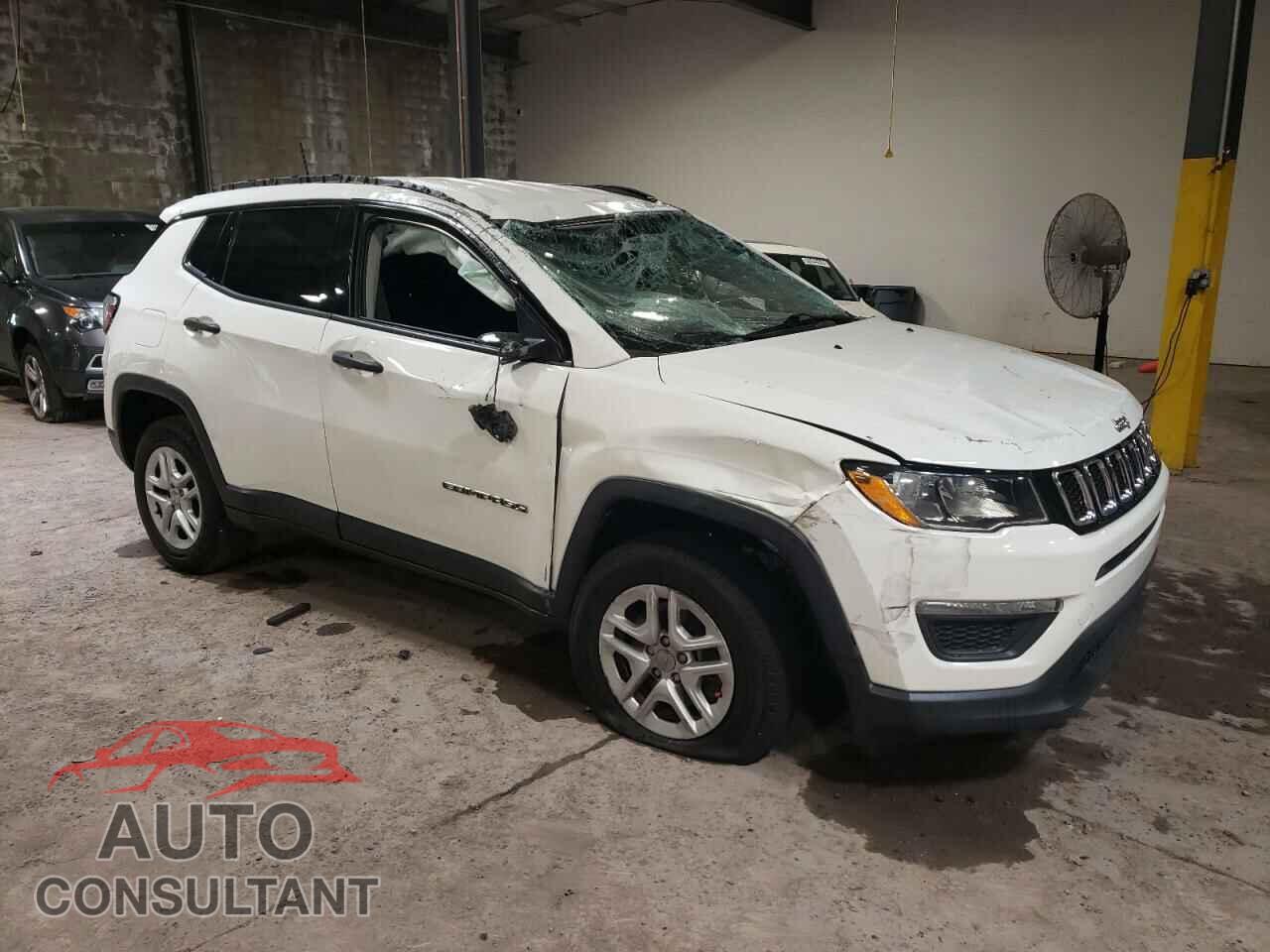 JEEP COMPASS 2018 - 3C4NJDAB9JT131054
