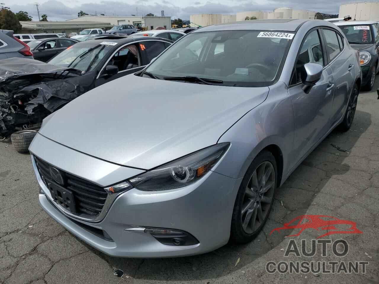 MAZDA 3 2018 - 3MZBN1M37JM267345