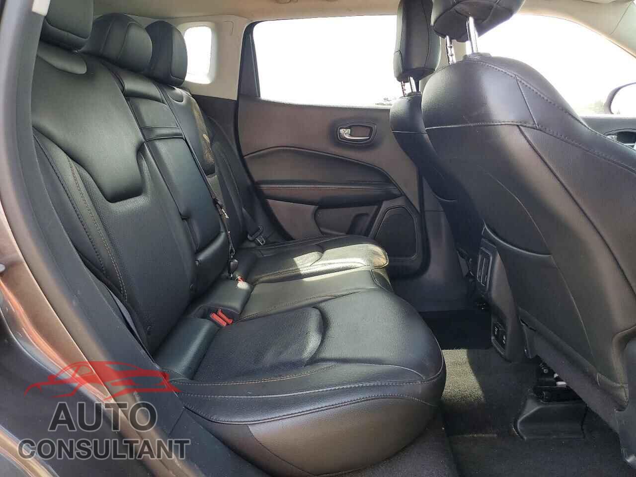 JEEP COMPASS 2018 - 3C4NJDCB2JT283061