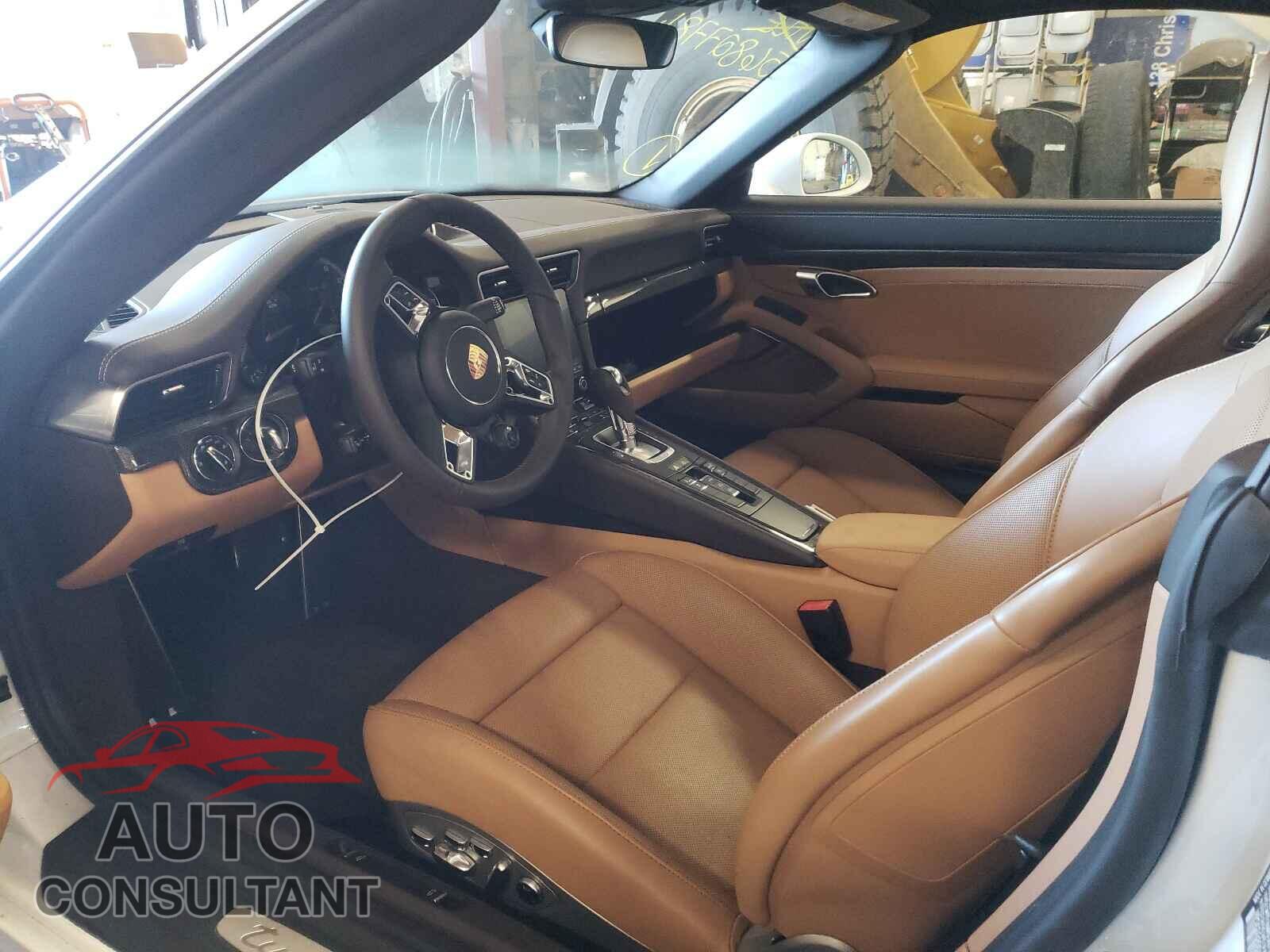 PORSCHE 911 2019 - WP0CD2A90KS144794