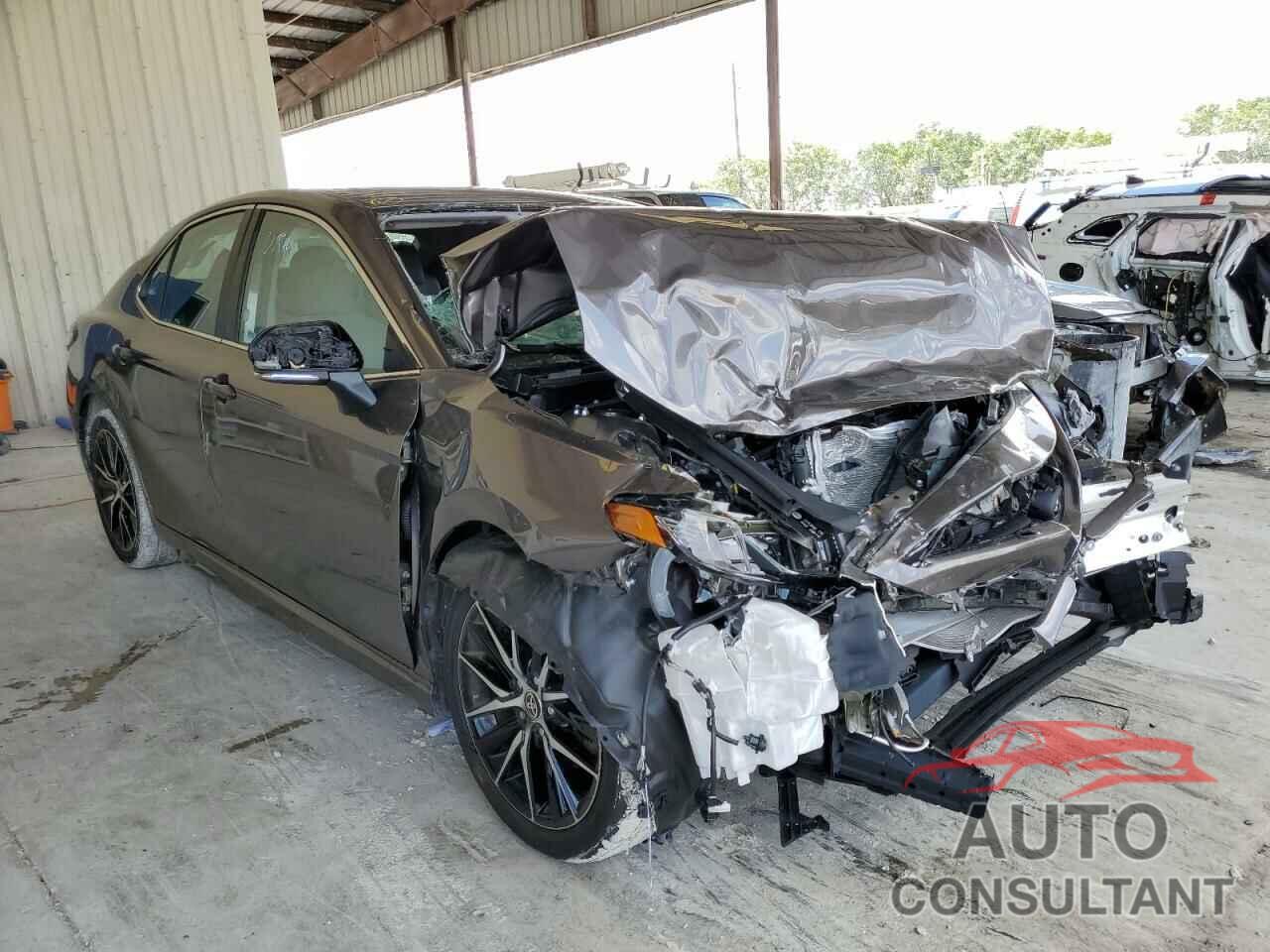 TOYOTA CAMRY 2022 - 4T1G11AK3NU659056