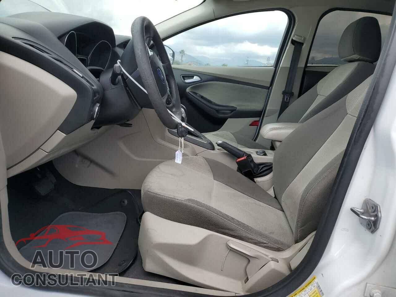 FORD FOCUS 2014 - 1FADP3K25EL414142