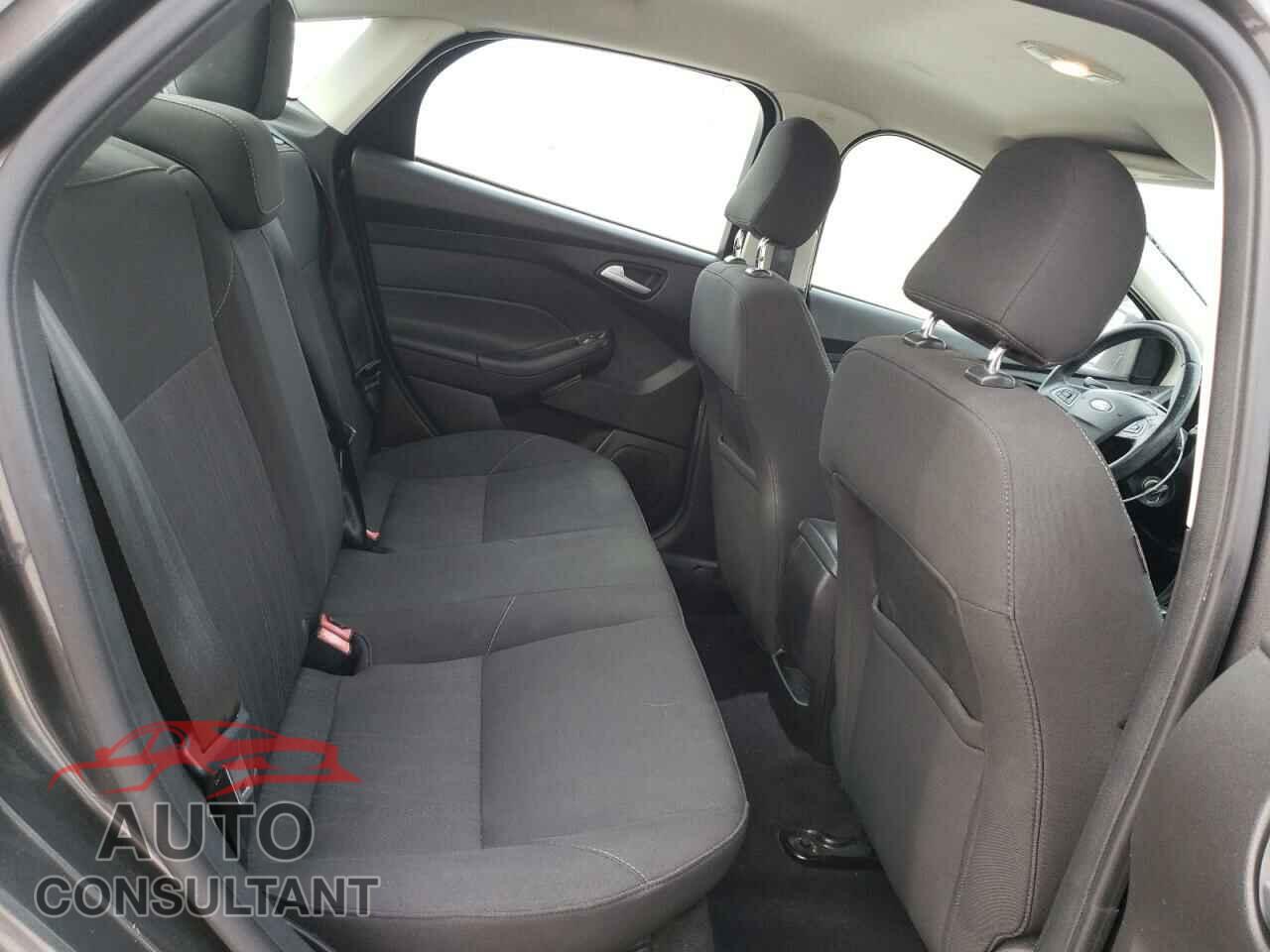 FORD FOCUS 2016 - 1FADP3F28GL245036