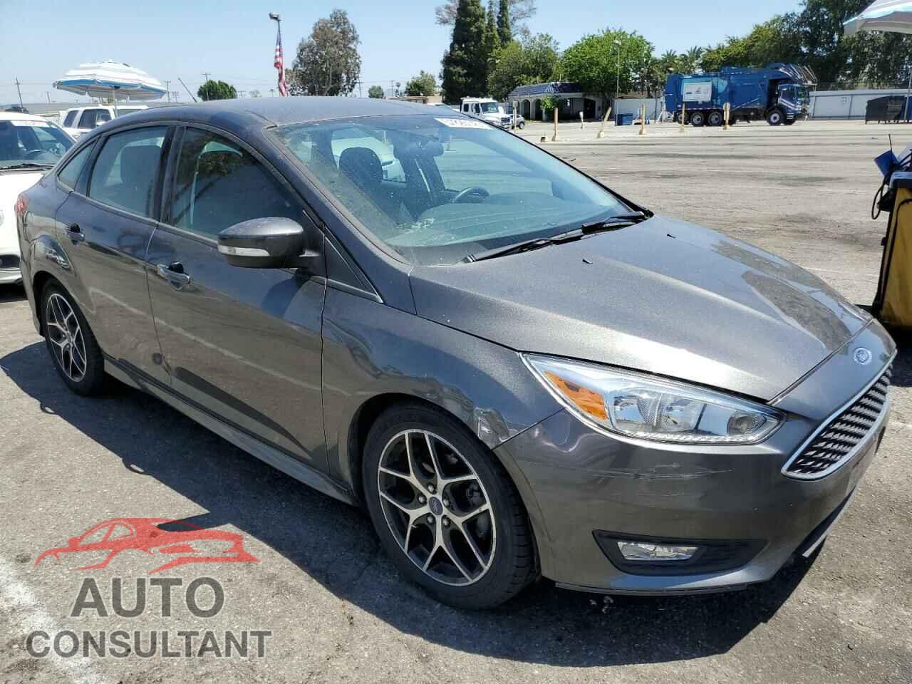 FORD FOCUS 2015 - 1FADP3F27FL385710