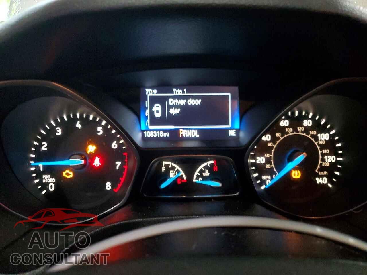 FORD FOCUS 2015 - 1FADP3F23FL218017