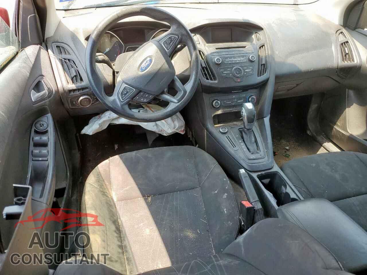 FORD FOCUS 2015 - 1FADP3K29FL340919