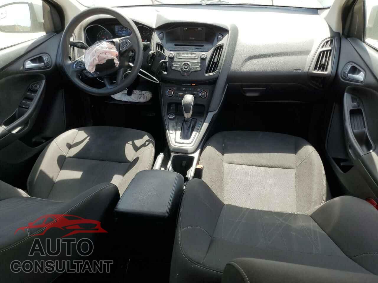 FORD FOCUS 2017 - 1FADP3FE6HL330937