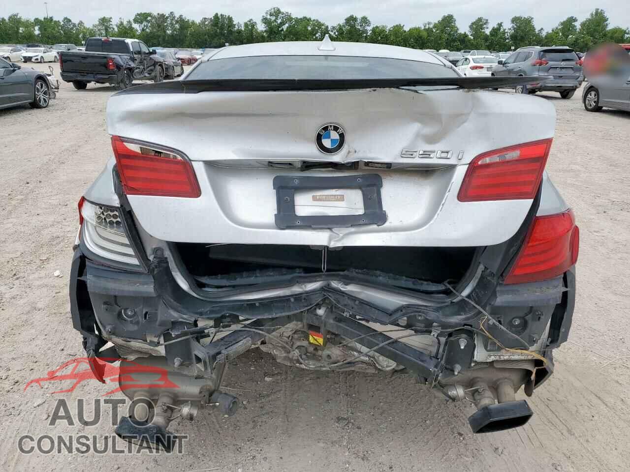 BMW 5 SERIES 2013 - WBAFR9C57DDX80098